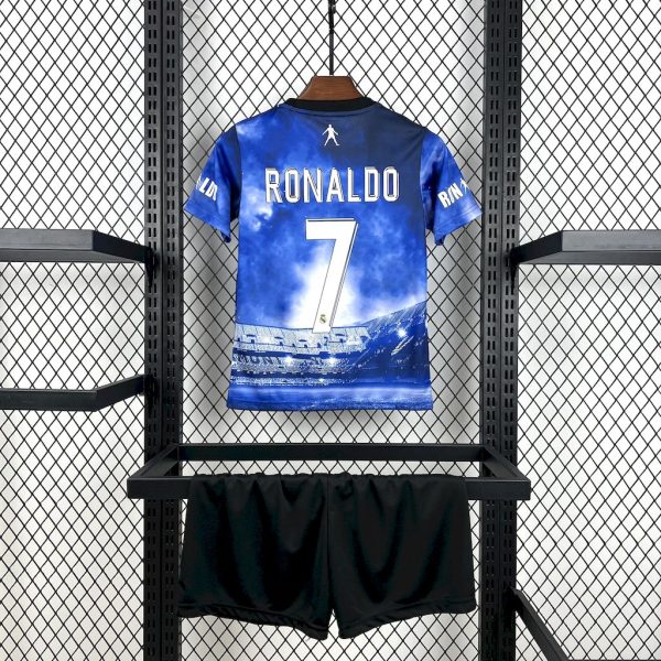 Kid's Cristiano Ronaldo 2025/26 Real Madrid Kit - Image 2