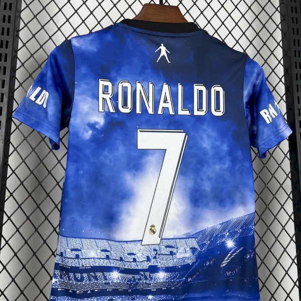 Kid's Cristiano Ronaldo 2025/26 Real Madrid Kit - Image 3