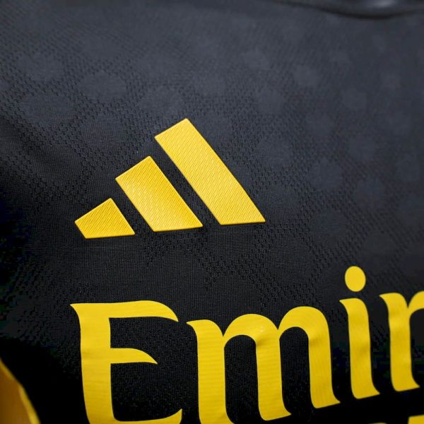 Men's Real Madrid 2025/26 Black Especial Jersey Player Version - Image 3