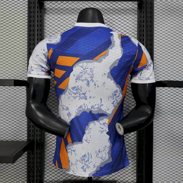 Men's Real Madrid 2025/26 Limited Matchday Edition Jersey Player Version - Image 2