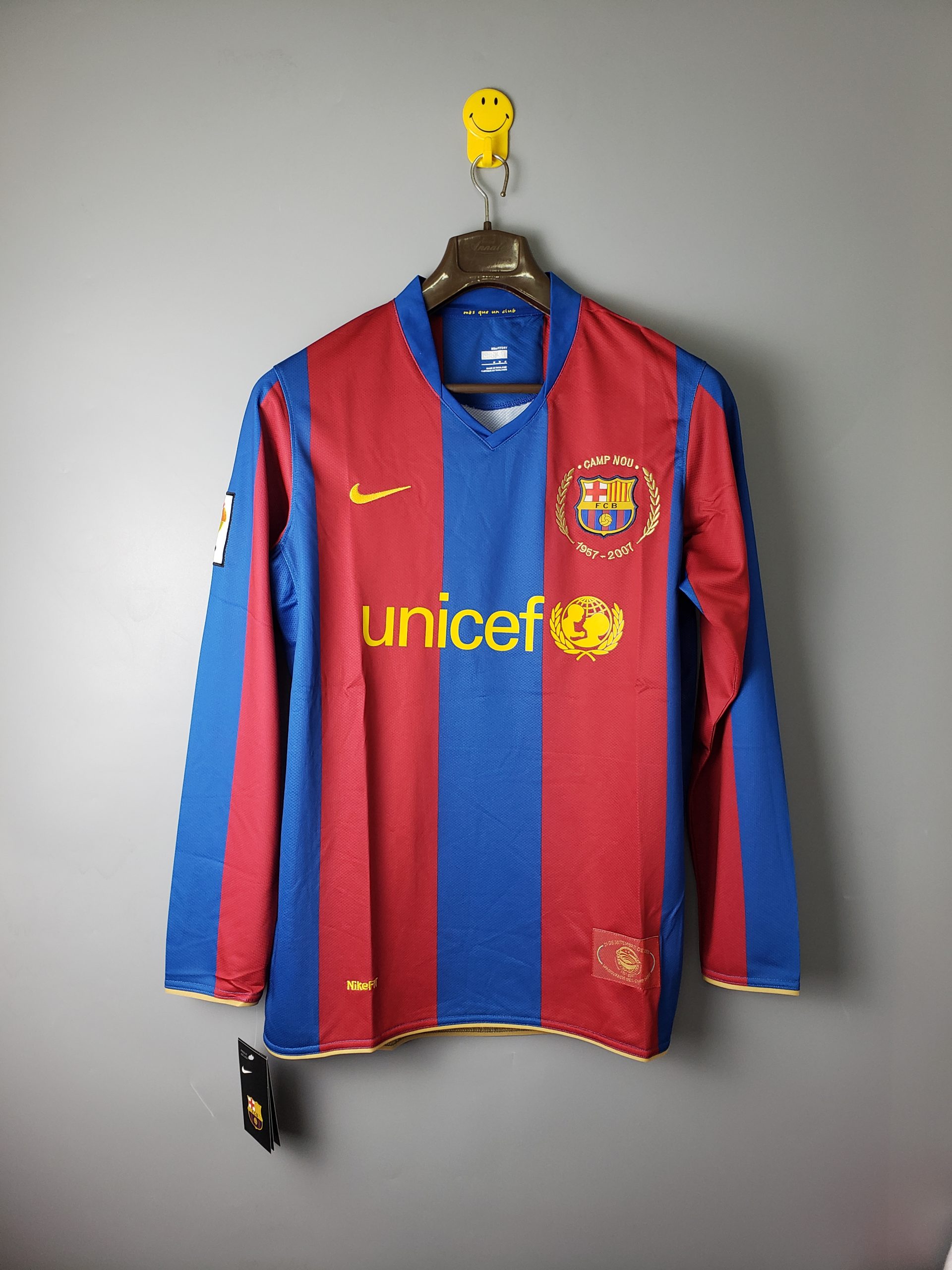 Barcelona-20072008-LS-Home-Retro-Jersey-32443.jpg Retro Barcelona 2007/08 Home Long Sleeves Jersey - Image 1