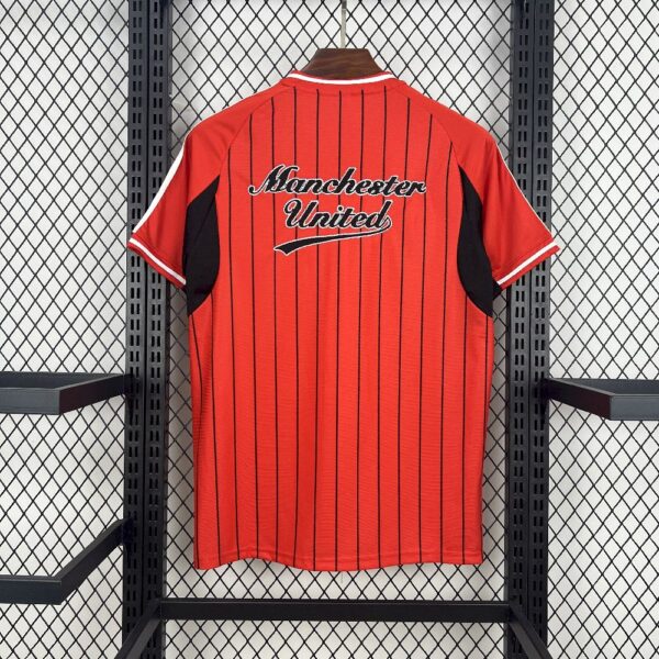 Men's Manchester United 2025/26 US Pack Jersey - Image 2